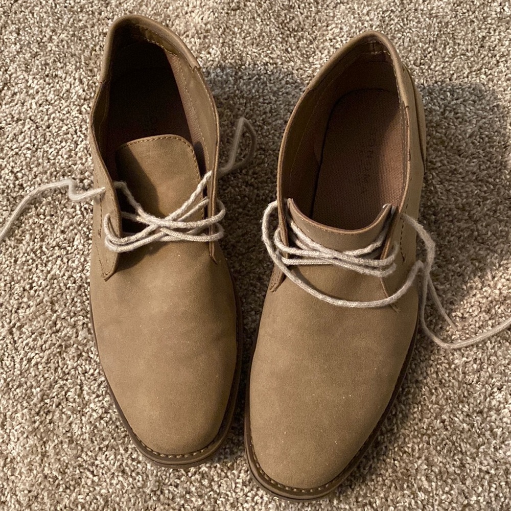 Chukka boots